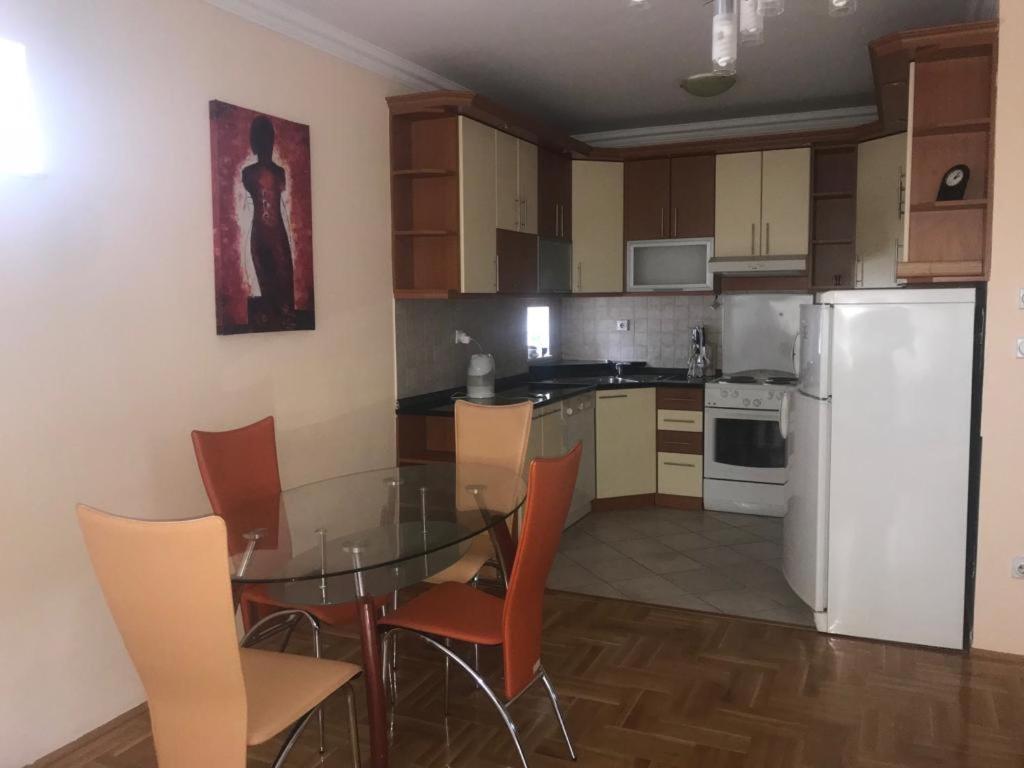 Hana Apartments Prishtina Пристина Екстериор снимка